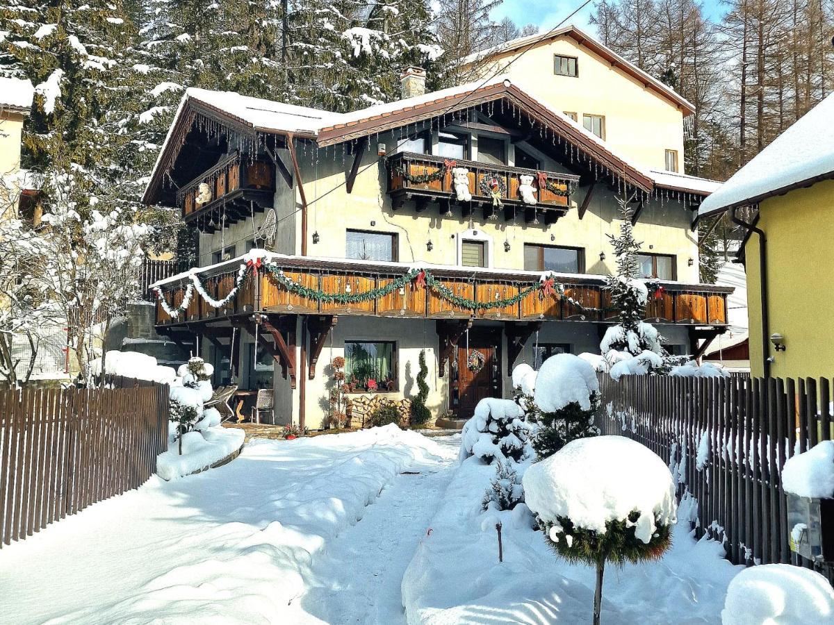 Amor Tirol Busteni (Adults Only) Exterior foto